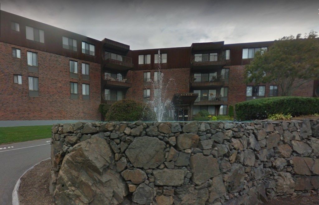 1006 Paradise Rd 2L, Swampscott, MA 01907