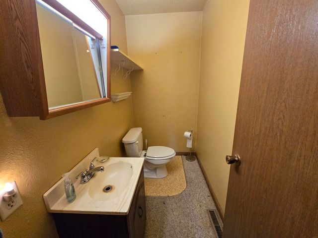 216 Berlin Avenue, Traer, IA 50675