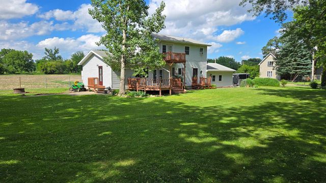 216 Berlin Avenue, Traer, IA 50675