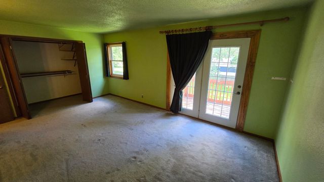 216 Berlin Avenue, Traer, IA 50675