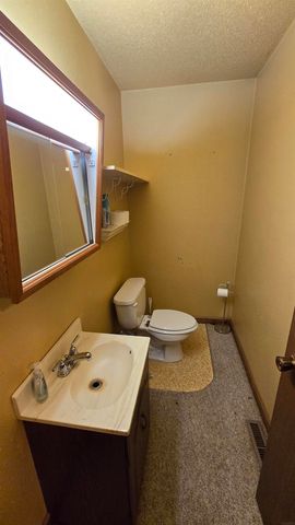 216 Berlin Avenue, Traer, IA 50675