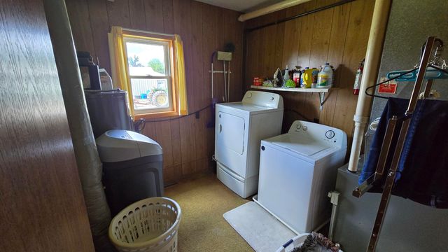 216 Berlin Avenue, Traer, IA 50675