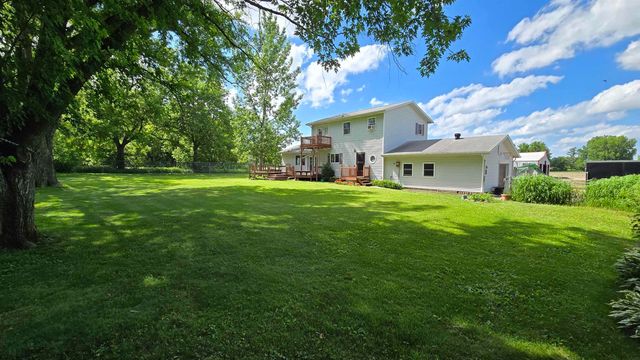 216 Berlin Avenue, Traer, IA 50675