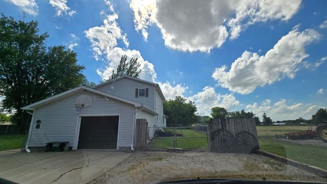 216 Berlin Avenue, Traer, IA 50675