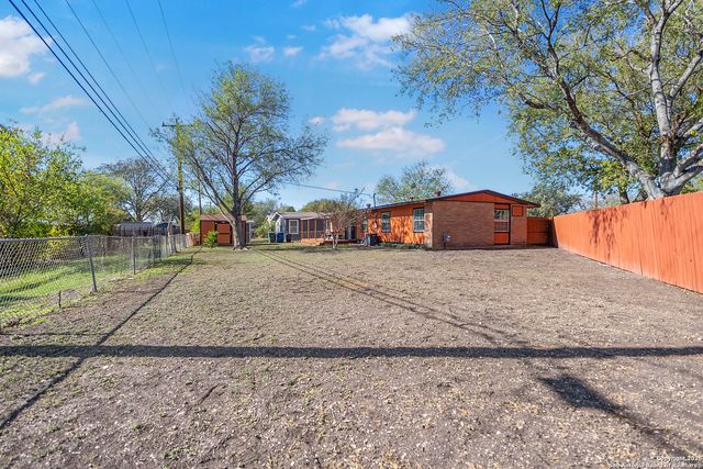 126 FARREL, San Antonio, TX 78227