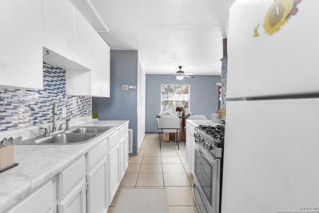 126 FARREL, San Antonio, TX 78227