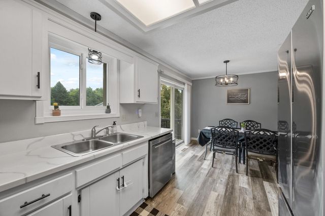 27325 Felton Avenue, Wyoming, MN 55092