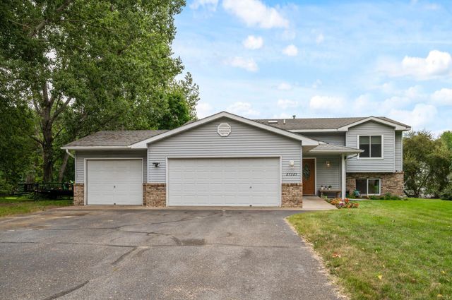 27325 Felton Avenue, Wyoming, MN 55092