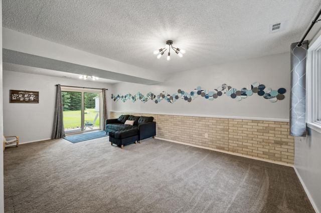 27325 Felton Avenue, Wyoming, MN 55092