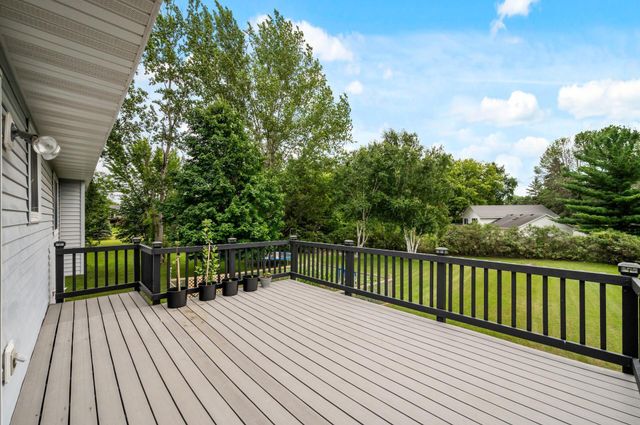 27325 Felton Avenue, Wyoming, MN 55092