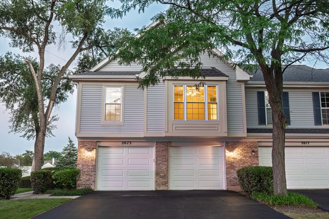 2673 S Embers Lane, Arlington Heights, IL 60005