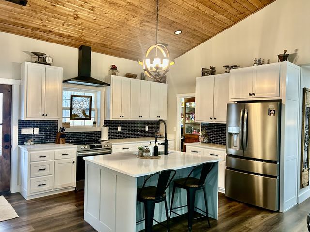 6241 Fredonia Rd, Manchester, TN 37355