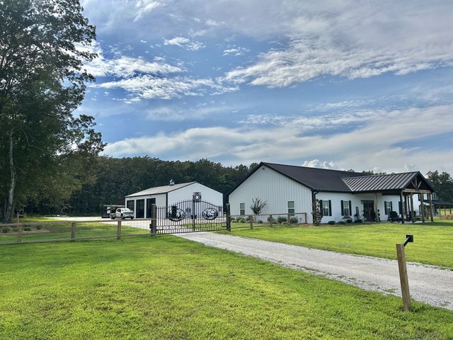 6241 Fredonia Rd, Manchester, TN 37355