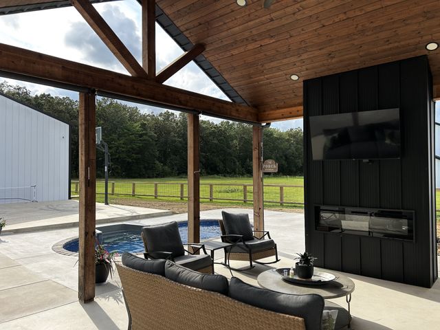 6241 Fredonia Rd, Manchester, TN 37355