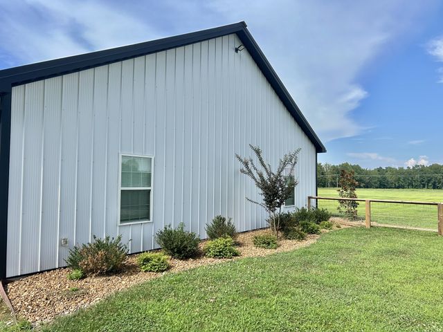 6241 Fredonia Rd, Manchester, TN 37355