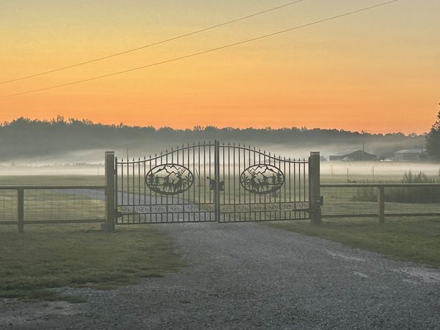 6241 Fredonia Rd, Manchester, TN 37355