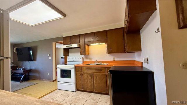 2305 Lockport Road, Wheatfield, NY 14132