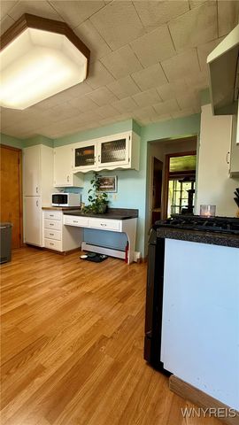 2305 Lockport Road, Wheatfield, NY 14132