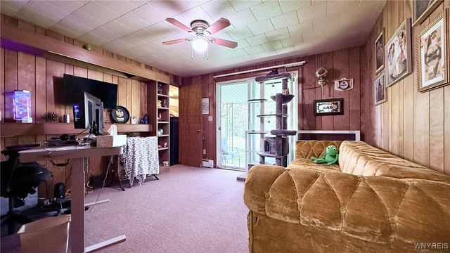 2305 Lockport Road, Wheatfield, NY 14132