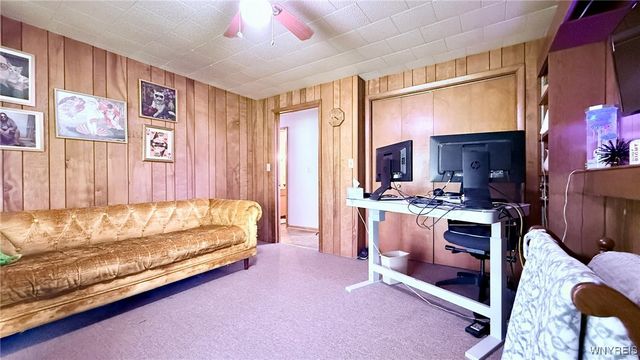 2305 Lockport Road, Wheatfield, NY 14132