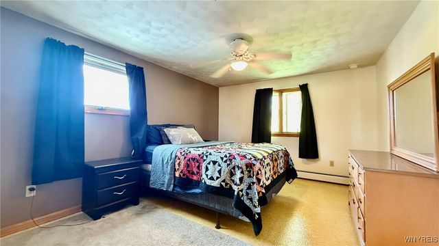 2305 Lockport Road, Wheatfield, NY 14132