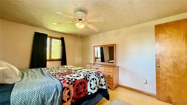 2305 Lockport Road, Wheatfield, NY 14132