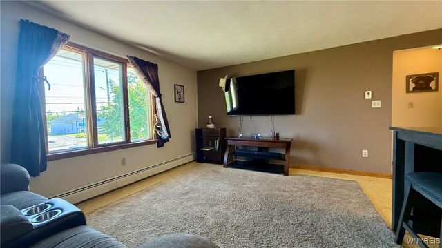 2305 Lockport Road, Wheatfield, NY 14132