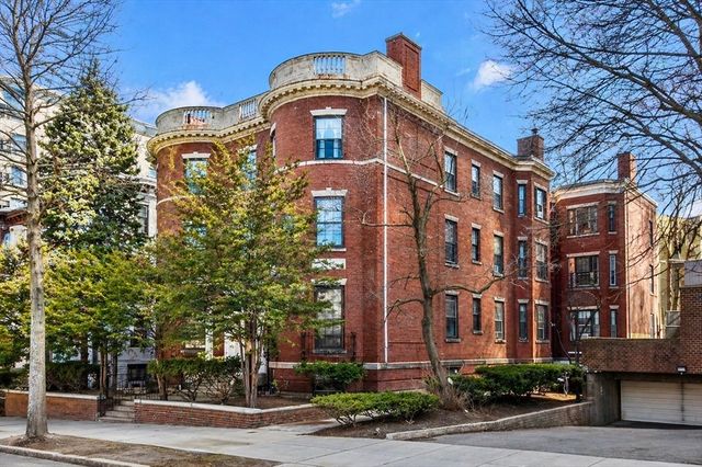 1253 Beacon Street C3, Brookline, MA 02446