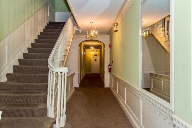1253 Beacon Street C3, Brookline, MA 02446