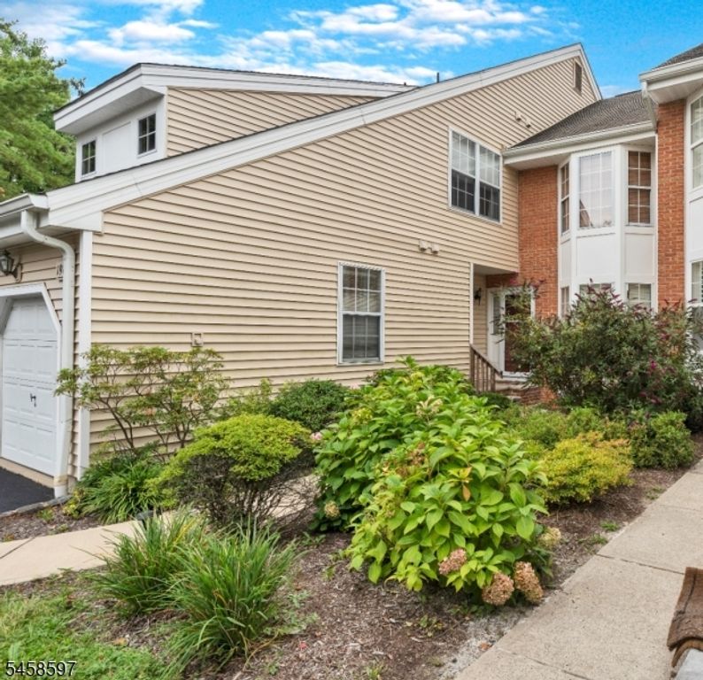 198 Zeppi Ln, West Orange Twp., NJ 07052 — exterior