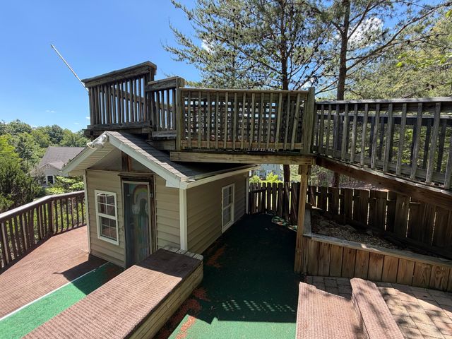 1308 Coronado DR, Salem, VA 24153