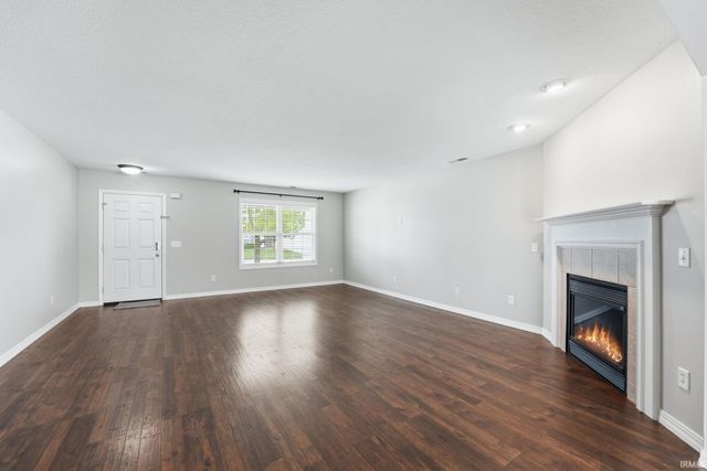 2009 Black Bear Drive, Fort Wayne, IN 46808