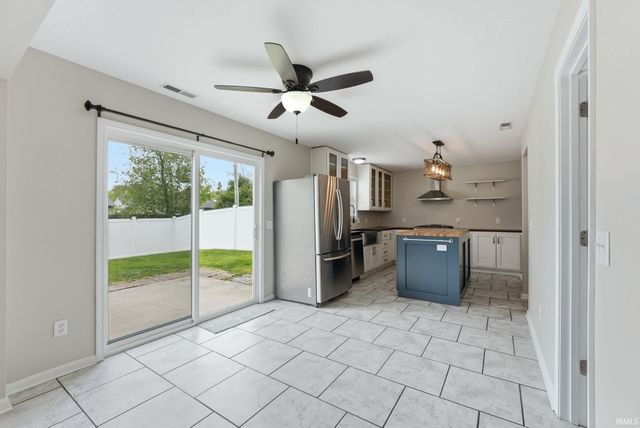 2009 Black Bear Drive, Fort Wayne, IN 46808