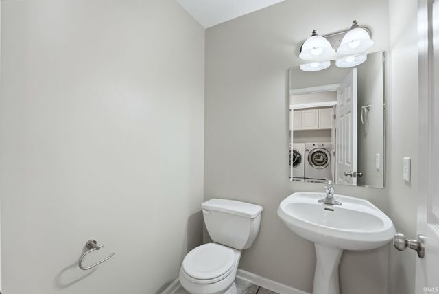 2009 Black Bear Drive, Fort Wayne, IN 46808