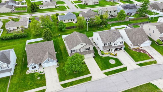 2009 Black Bear Drive, Fort Wayne, IN 46808