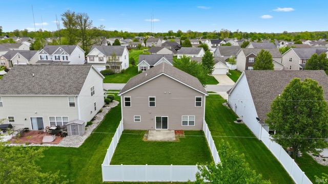2009 Black Bear Drive, Fort Wayne, IN 46808