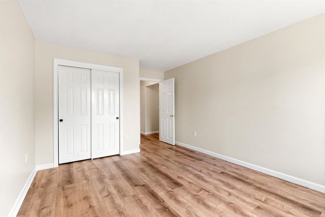 2 Timberwood Dr Unit 306, Goffstown, NH 03045