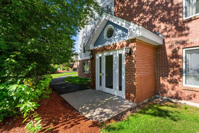 2 Timberwood Dr Unit 306, Goffstown, NH 03045