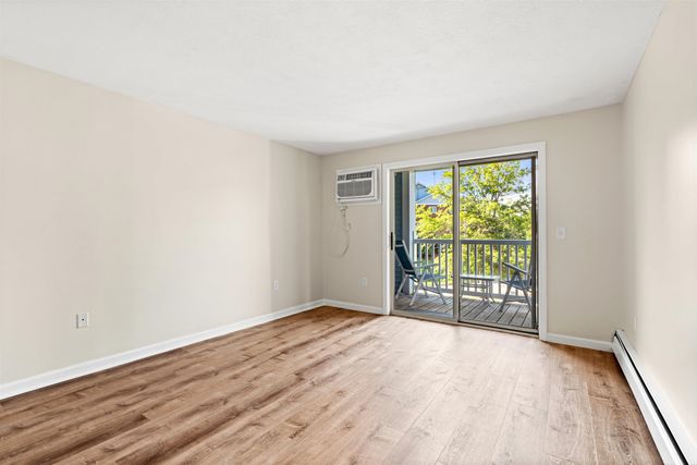 2 Timberwood Dr Unit 306, Goffstown, NH 03045