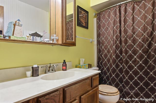 1518 River Terrace Drive, Johnsburg, IL 60051