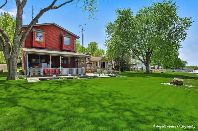 1518 River Terrace Drive, Johnsburg, IL 60051
