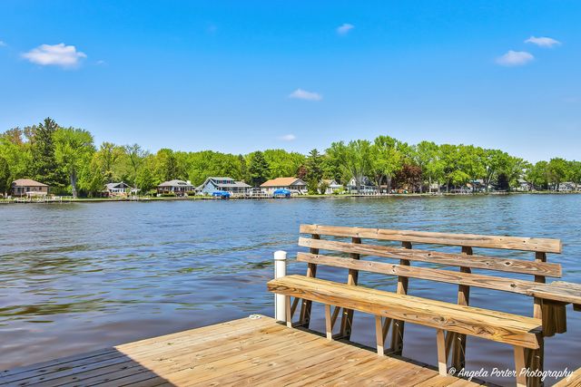 1518 River Terrace Drive, Johnsburg, IL 60051