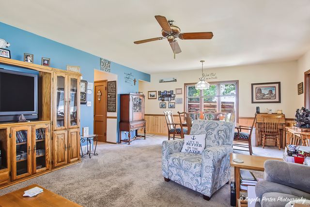1518 River Terrace Drive, Johnsburg, IL 60051