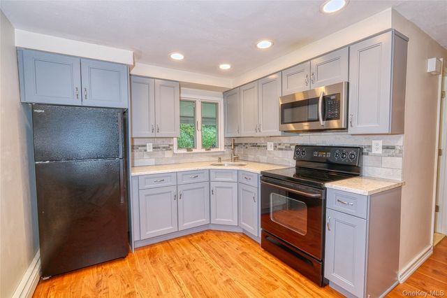 1352 Estelle Court, Seaford, NY 11783