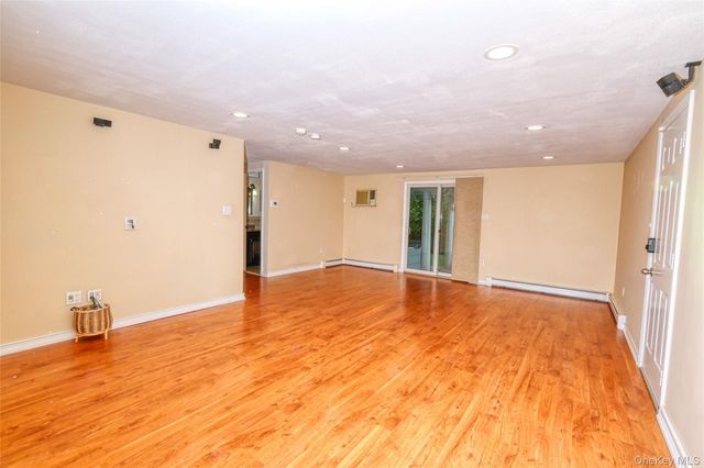 1352 Estelle Court, Seaford, NY 11783