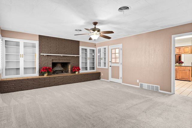 708 W North Avenue, Lampasas, TX 76550