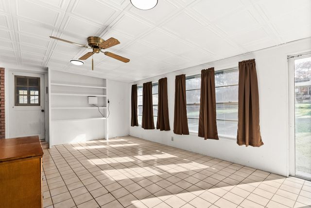 708 W North Avenue, Lampasas, TX 76550