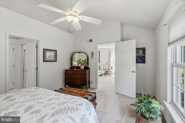 13 PARKSIDE DR, Elverson, PA 19520