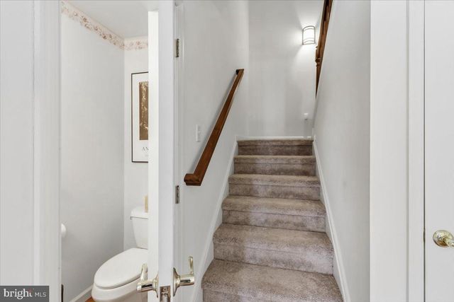 13 PARKSIDE DR, Elverson, PA 19520