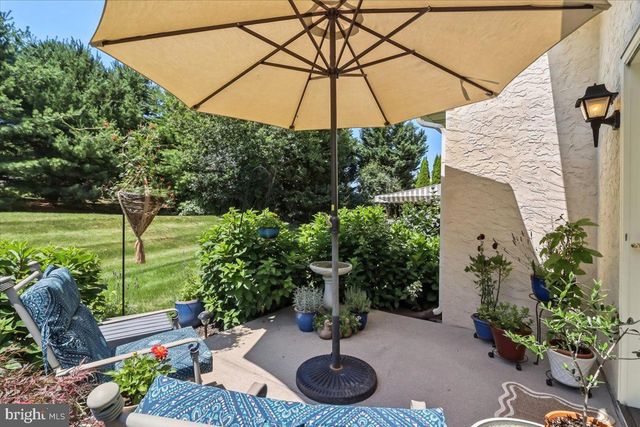 13 PARKSIDE DR, Elverson, PA 19520